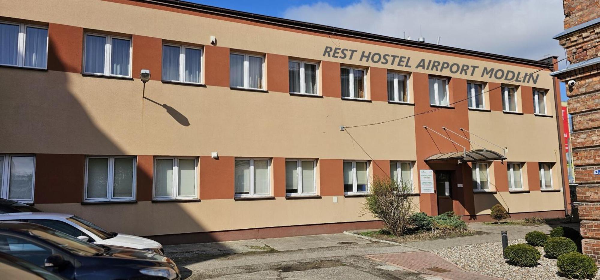 Rest Hostel Airport Modlin Nowy Dwór Mazowiecki Exterior foto